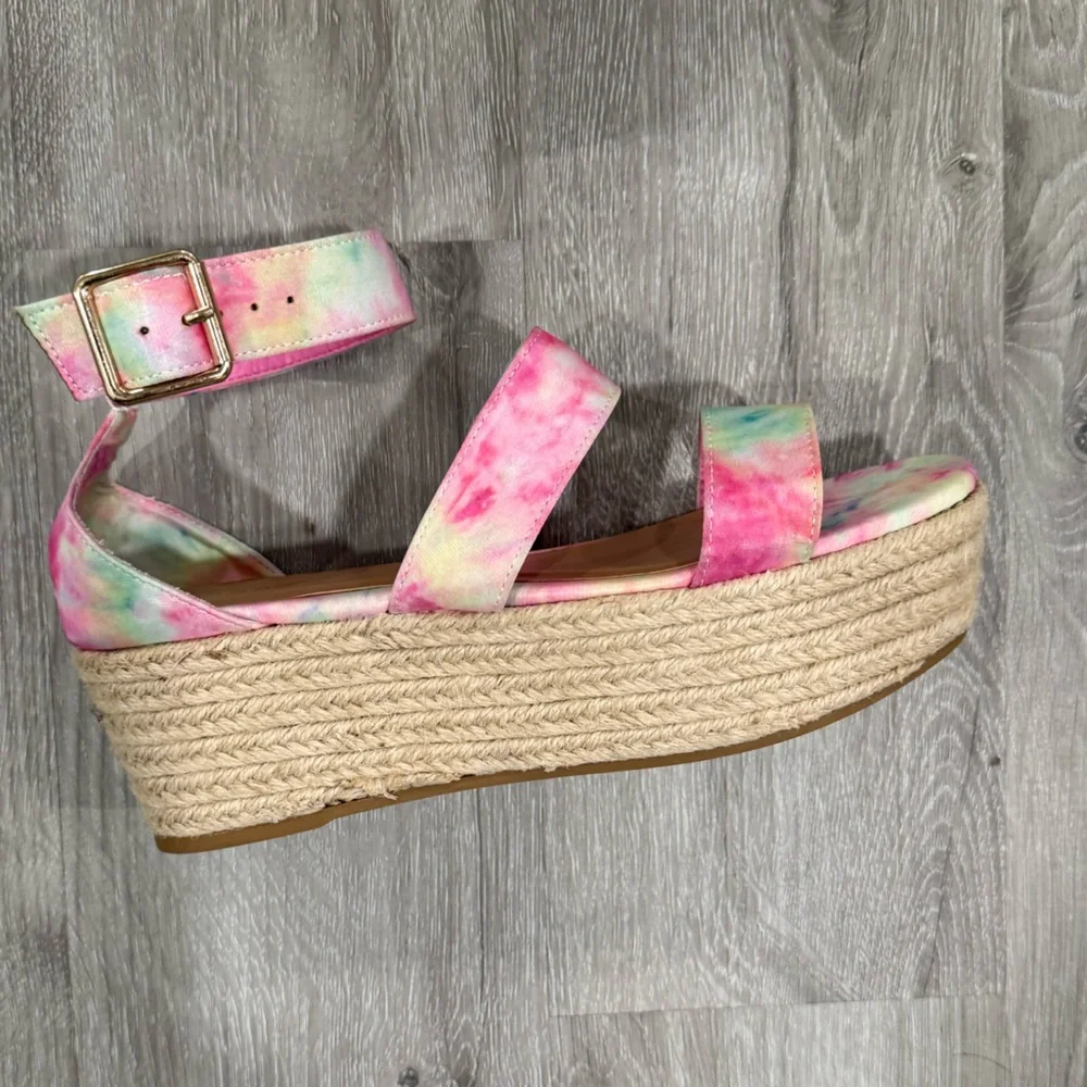 BAMBOO Multicolor Tie-Dye Wedge Sandals